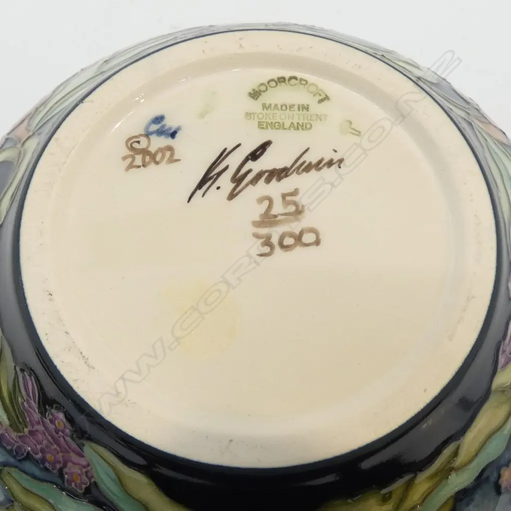 MOORCROFT VASE designed by Kerry Goodwin Ed, 25/300 H.300mm Image 1++