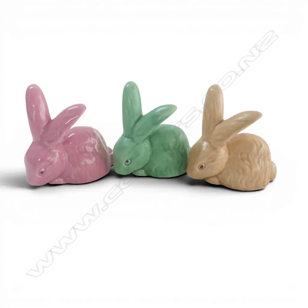 3 SYLVAC BUNNIES #1371, beige, green & high glaze pink, H.90x90mm Image 1++