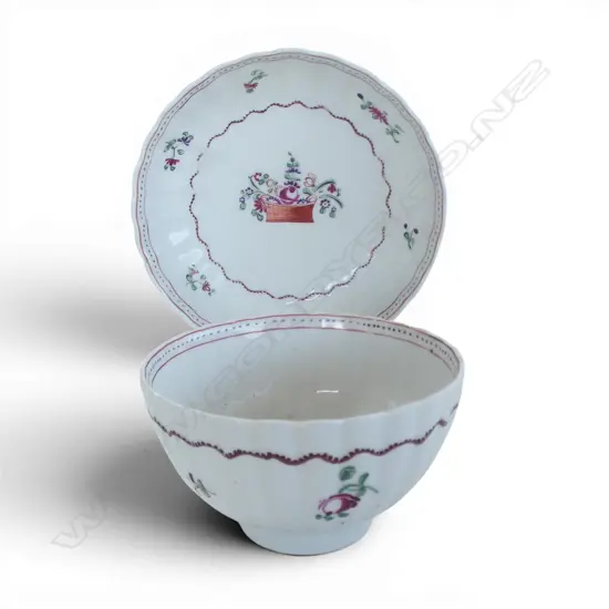 ANTIQUE NEW HALL PORCELAIN TEA BOWL AND SAUCER faulted (28)