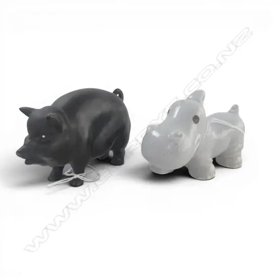 2 SYLVAC FIGURINES; BLK PIG & HIPPOPOTAMUS, H.70x110mm