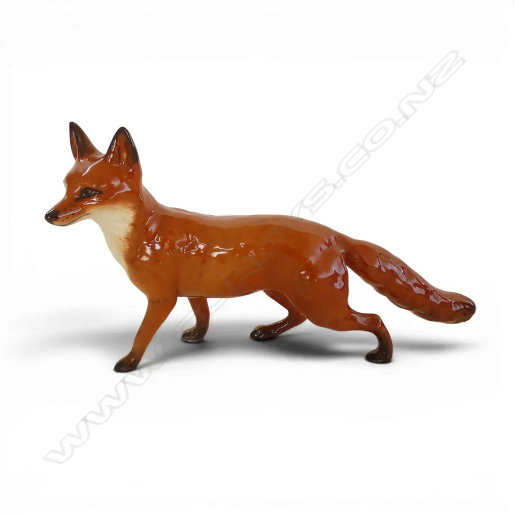 BESWICK FOX L.240mm Image 1++