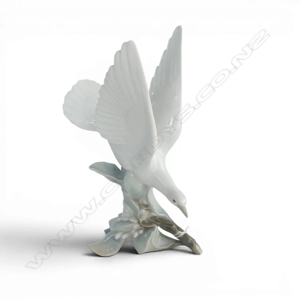 LLADRO DOVE H.280mm Image 1++