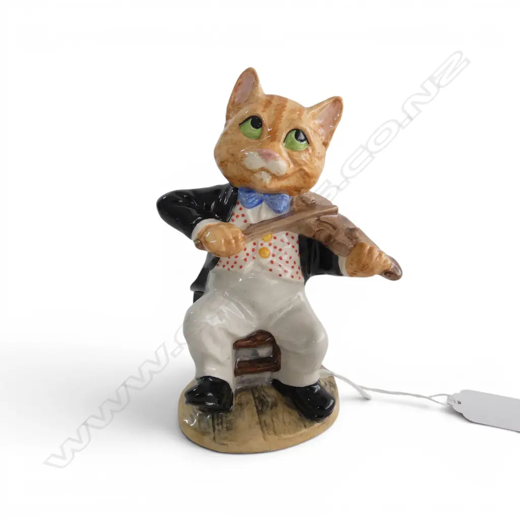 ROYAL DOULTON 'THE CAT & the FIDDLE' from the Nursery Rhyme Collection, H.145mm Image 1++