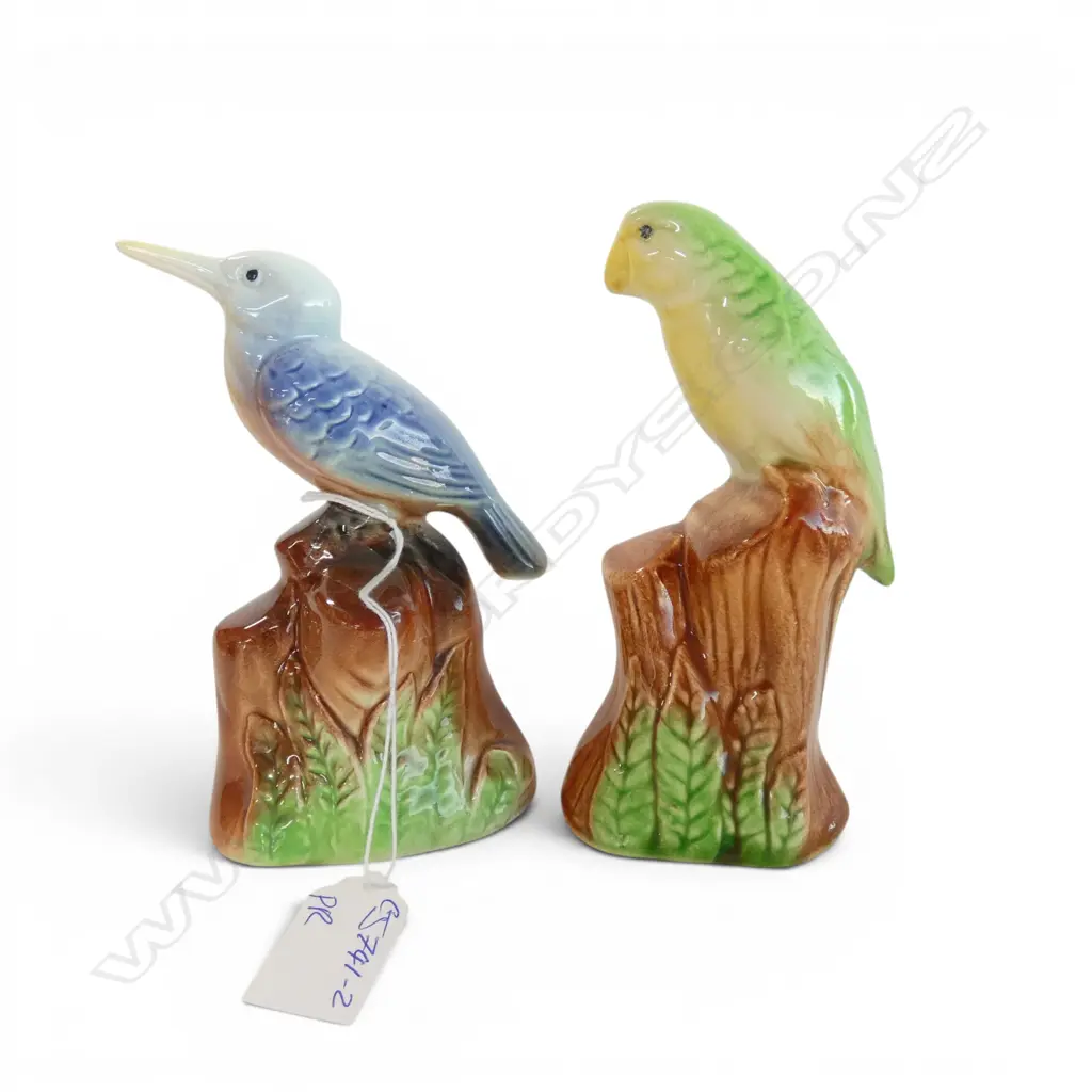2 CROWN LYNN BIRD ORNAMENTS H.145mm Image 1++