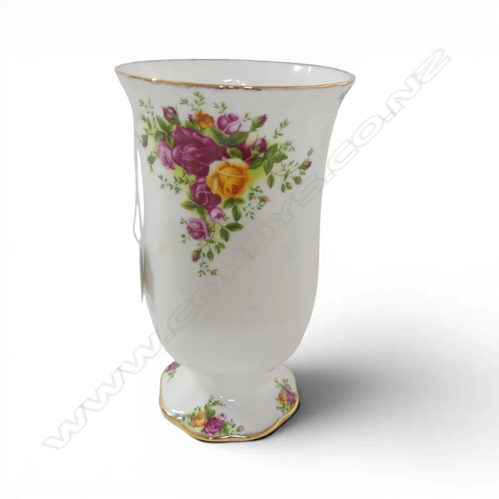 ROYAL ALBERT OLD COUNTRY ROSES TALL VASE H220MM Image 1++
