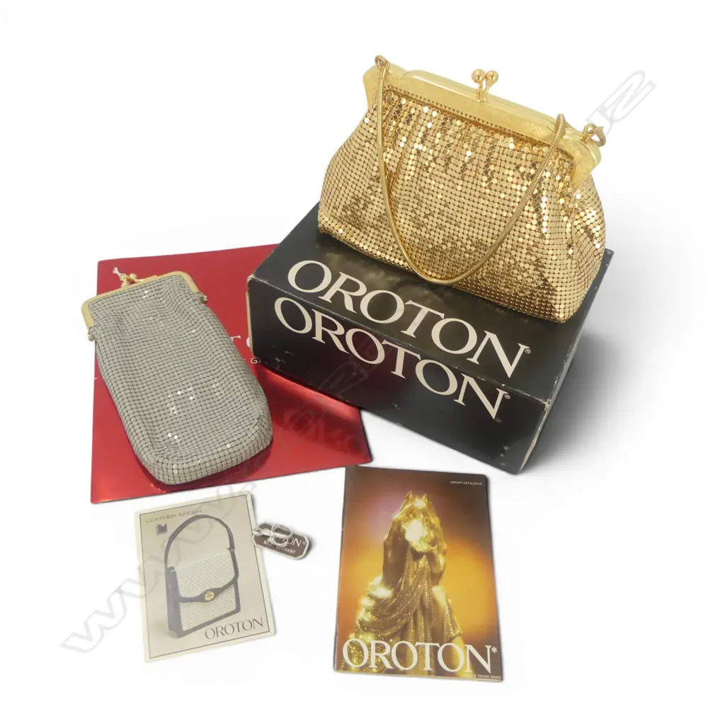 2 OROTON BAGS + BOX Image 1++