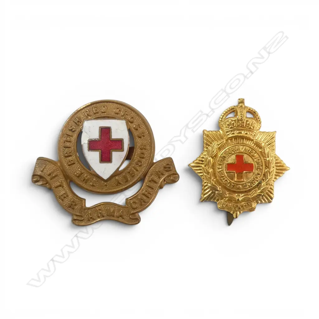 WW1 BRITISH RED CROSS ENAMEL BADGE + WW2 AUSTRALIAN ARMY MEDICAL CORPS BADGE Image 1++