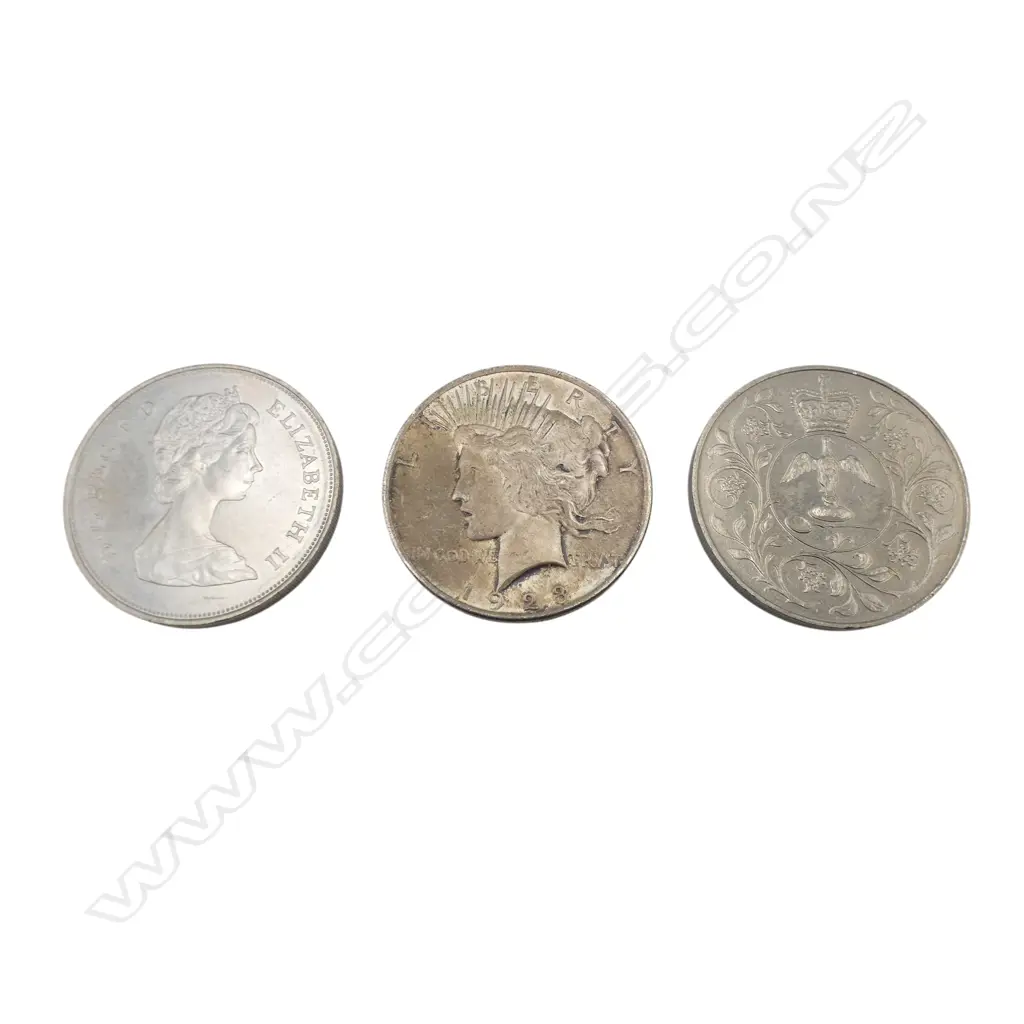 1923 USA SILVER DOLLAR & 1980 &1977 ENGLISH CROWNS Image 1++