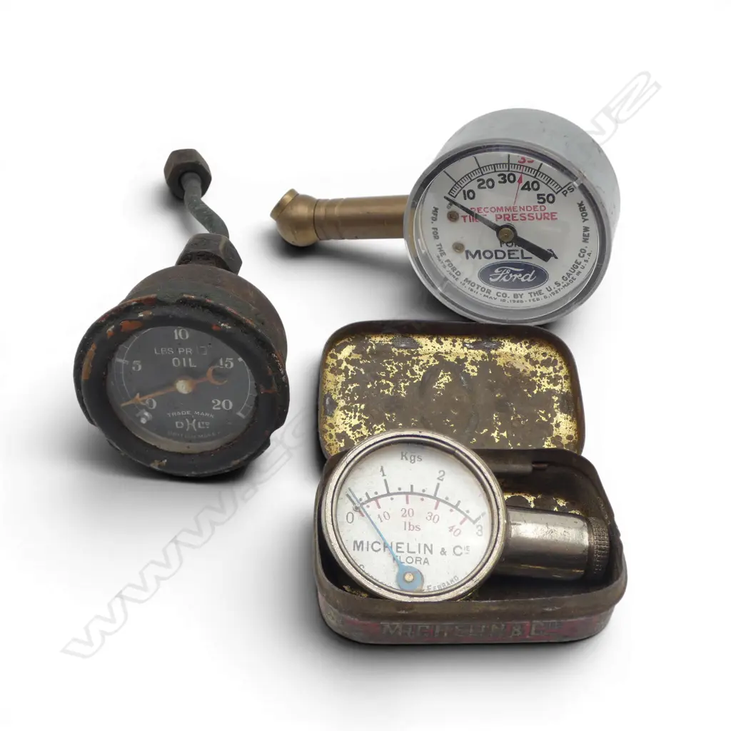 FORD MODEL A PREASURE GAUGE (replica copy), MICHELIN TYRE GAUGE & OTHER VINTAGE TYRE GAUGE Image 1++