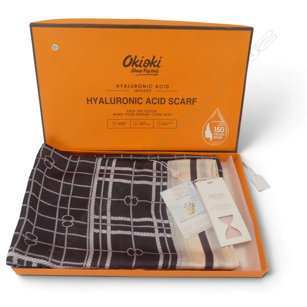 OKIOKI HYALURONIC ACID SCARF, BOXED Image 1++