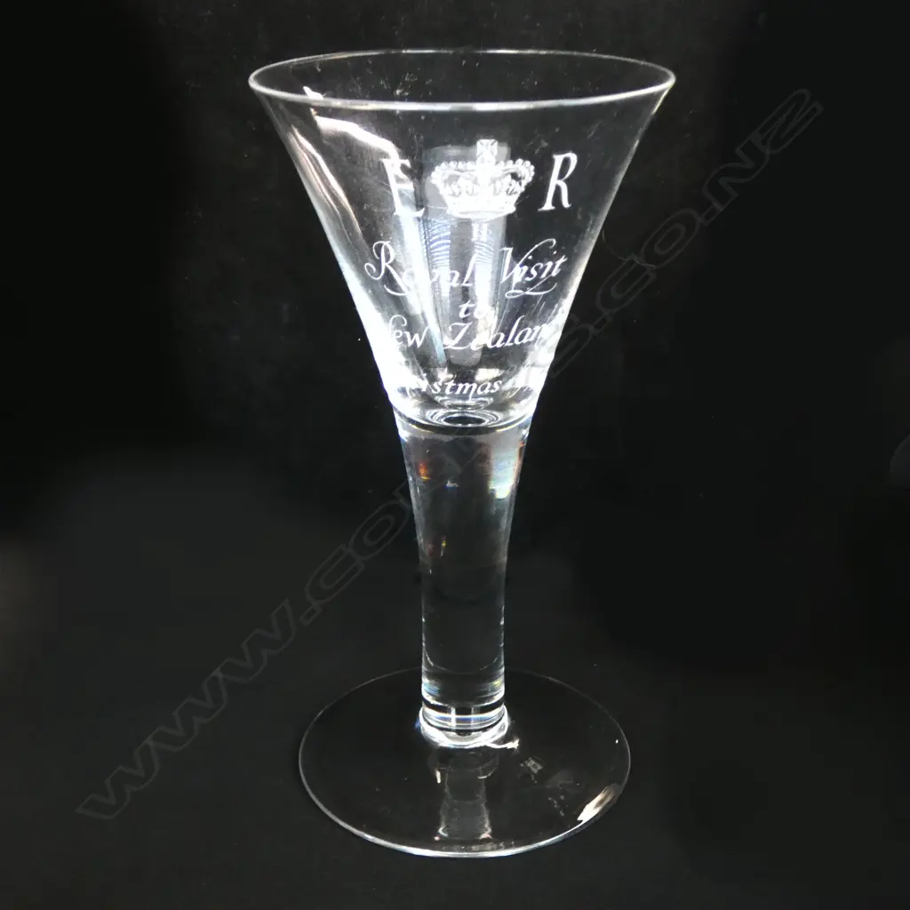 WHITEFRIARS GLASS, ER ROYAL VISIT 1953 H.205mm Image 1++