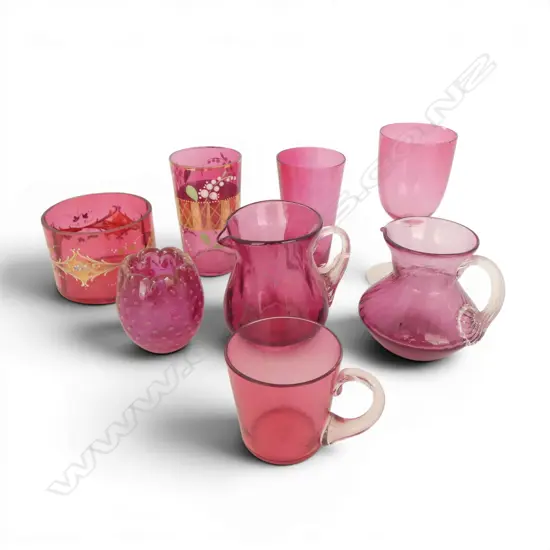 COLLECTION OF 8 VINTAGE CRANBERRY GLASS PCS H120MM TALLEST