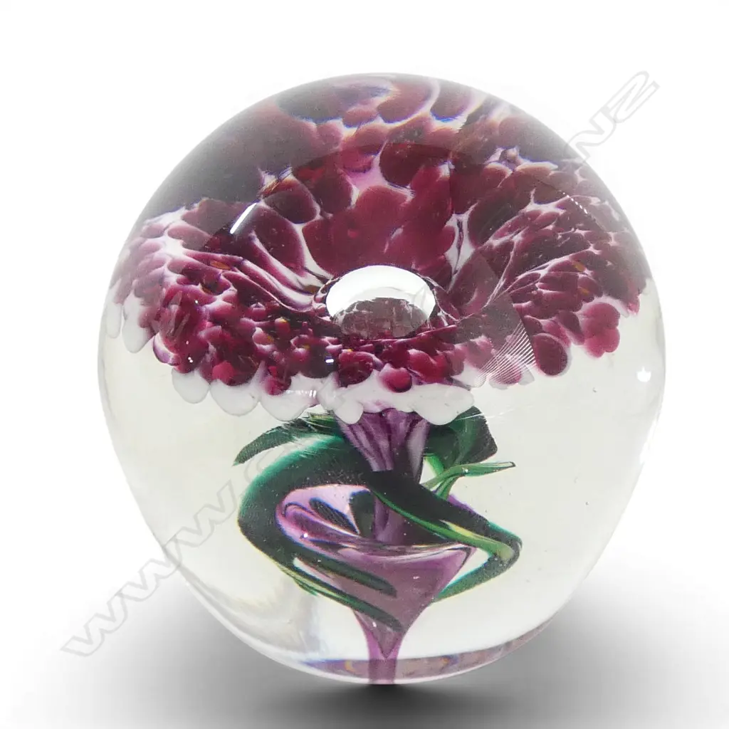SIGNED GLASS PAPERWEIGHT PETER VESNIK H90MM Image 1++