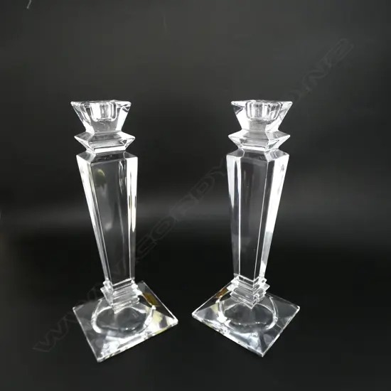 PAIR OF CRYSTAL CANDLESTICKS WITH ORIGINAL LABEL, H.228MM