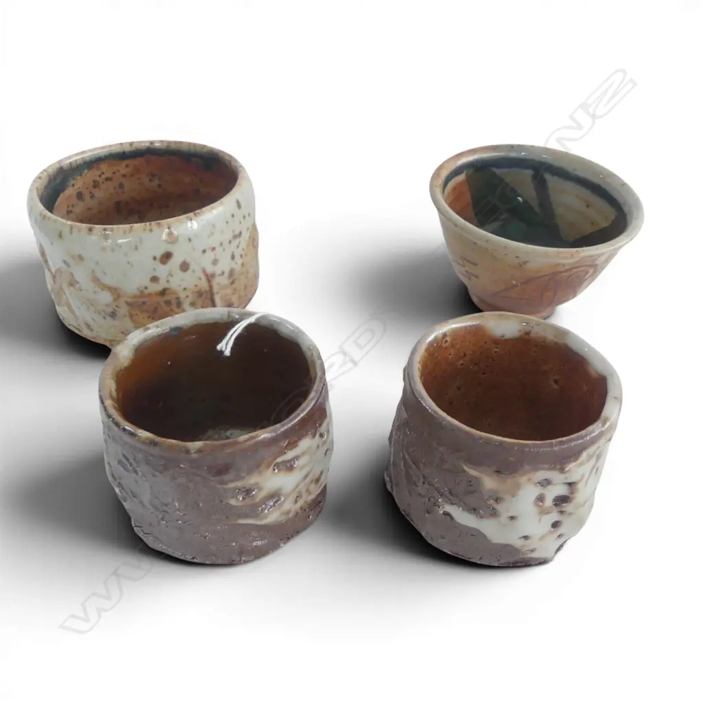  4 POTTERY TEA BOWLS H80MM TALLEST Image 1++
