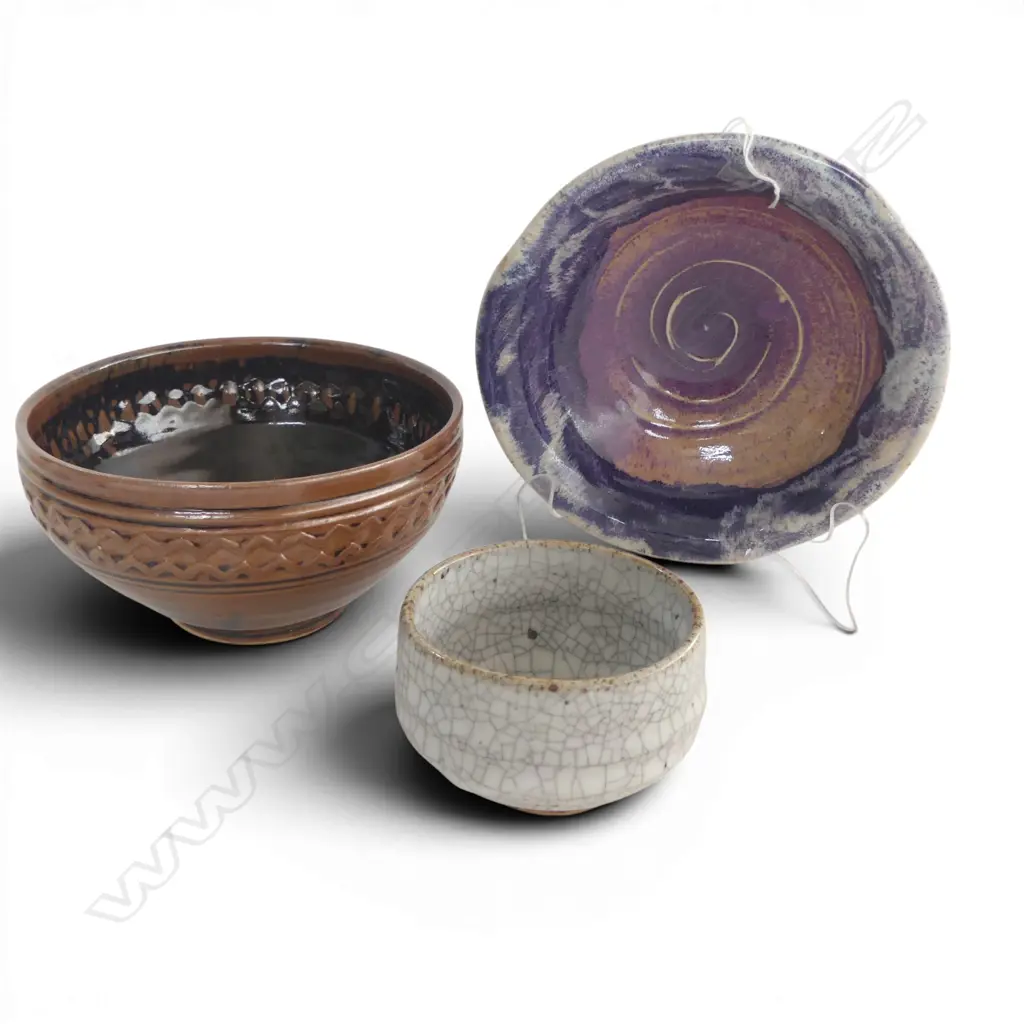 2 STUDIO POTTERY BOWLS DIA210 &190MM WITH SMALL CRACKLE GLAZED BOWL DIA110MM Image 1++