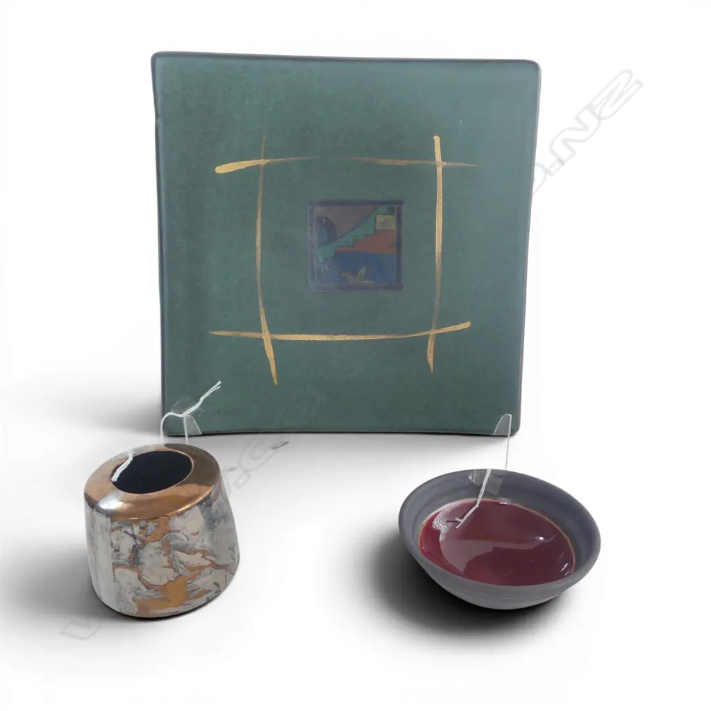 NZ STUDIO POTTERY SQURE PLATTER  DIA270MMCHRIS DUNN LUSTER VASE H90MM & RED GLAZED BOWL DIA120MM Image 1++