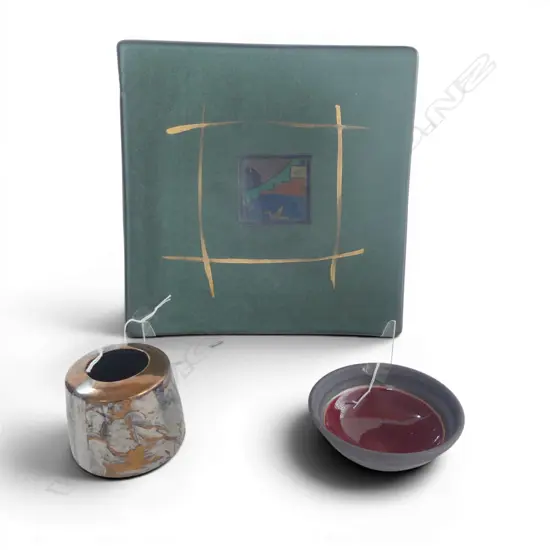 NZ STUDIO POTTERY SQURE PLATTER  DIA270MMCHRIS DUNN LUSTER VASE H90MM & RED GLAZED BOWL DIA120MM