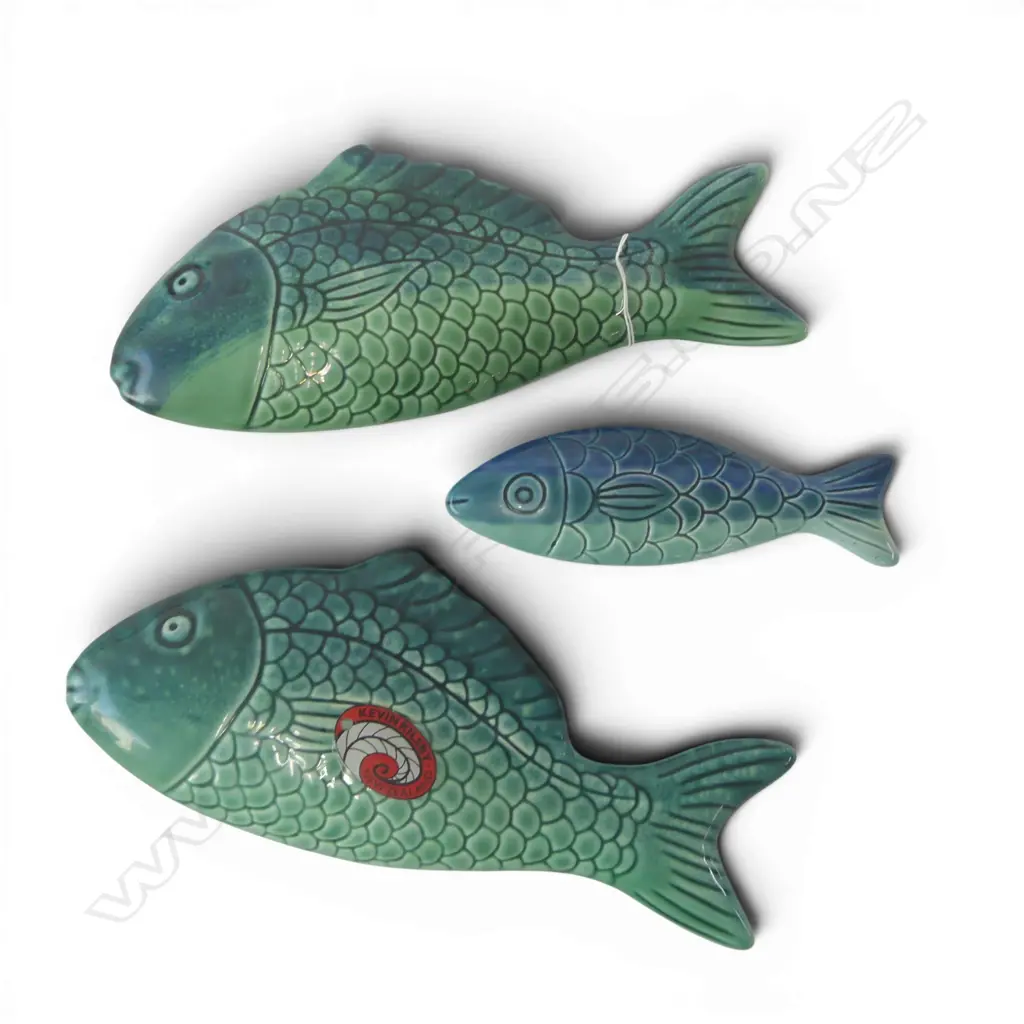 3 KEVIN KILSBY GLAZED CERAMIC FISH L.320mm Image 1++
