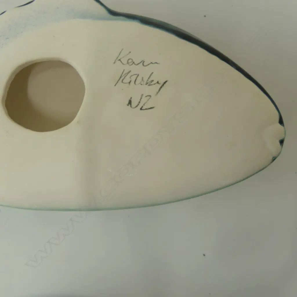 3 KEVIN KILSBY GLAZED CERAMIC FISH L.320mm Image 1++