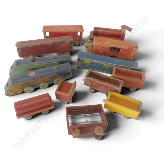 Note: This was a train set from Bob Stott's childhood. Provenance: From the estate of R.H.(Bob) Stott QSM