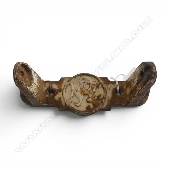 NZR OLD CAST IRON TOILET ROLL HOLDER 