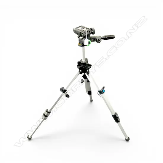 SLIK88 CAMERA TRIPOD extendable 