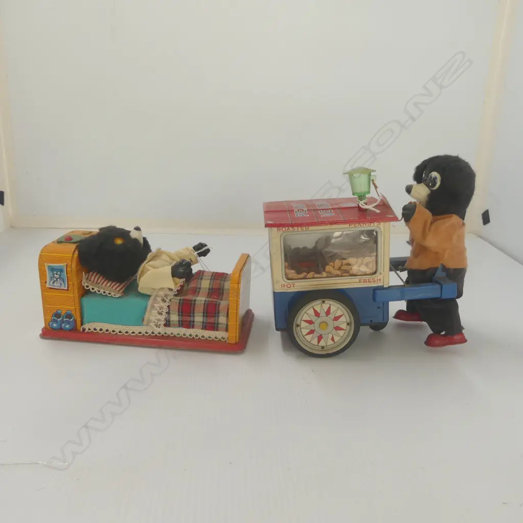 2 VINTAGE MECHANICAL TOY BEARS; PEANUT VENDOR & BEAR in BED, H.220x230mm, 100x220mm  Image 1++