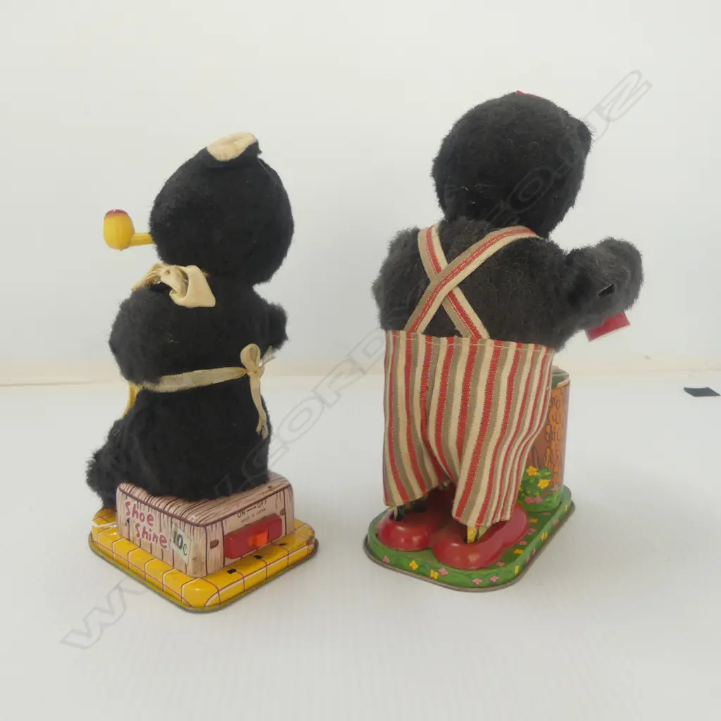 2 VINTAGE MECHANICAL TOY BEARS; SHOE SHINER H.220mm & CAFE BEAR, H.240mm Image 1++