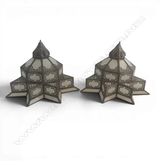 2 TURKISH STYLE WALL MOUNTED LAMPS H.230mm