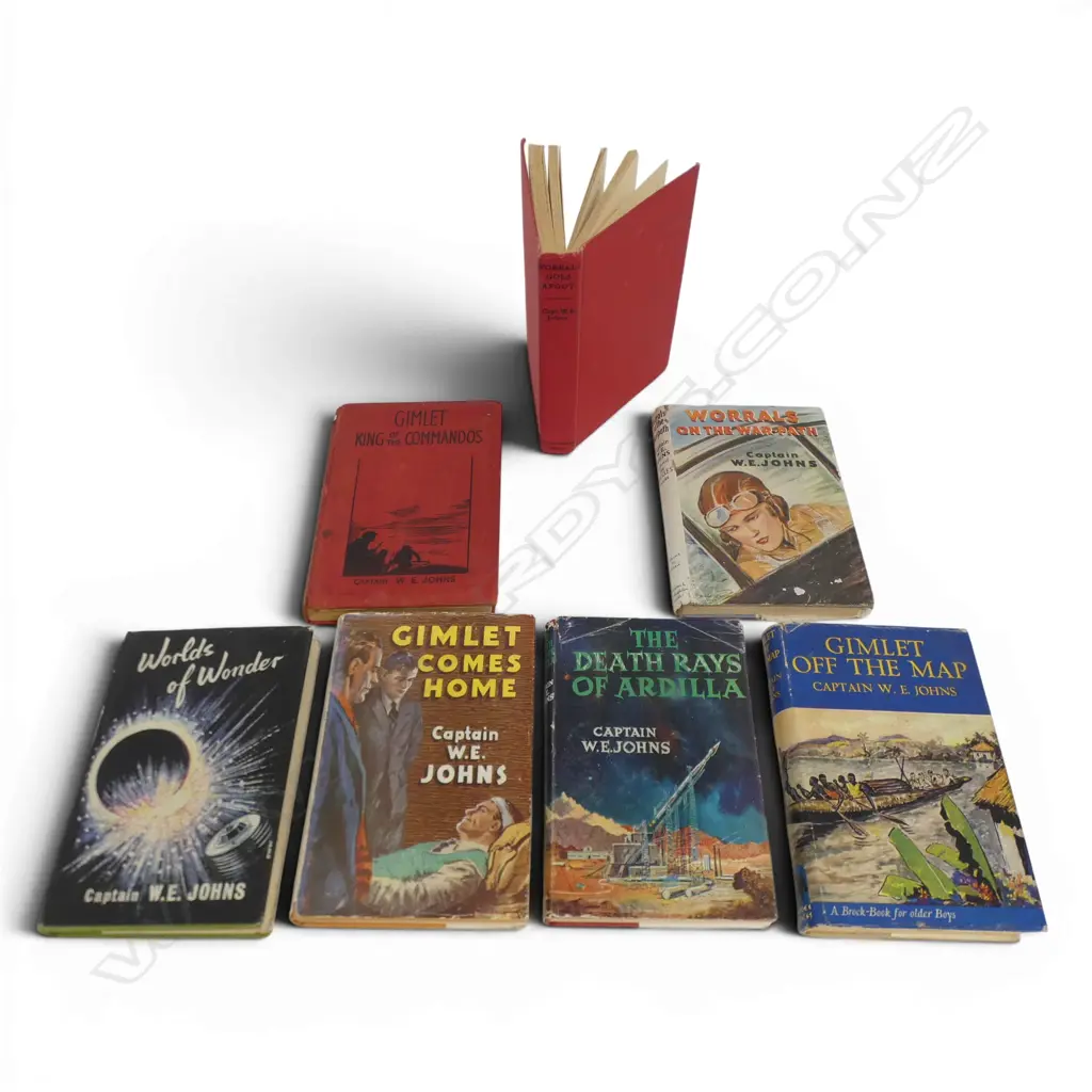 7 CAPTAIN W.E. JOHNS BOOKS 2 SPACE ADVENTURE, 3 GIMLET, 2 WORRALS Image 1++