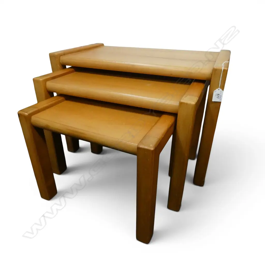 3 WOODEN NESTING TABLES W.575mm Image 1++