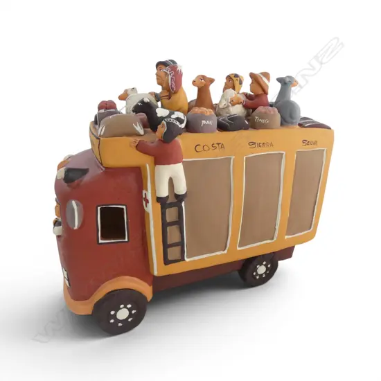 MINKA PERU POTTERY 'DIOS ES AMOR' VOLVO BUS L.240mm