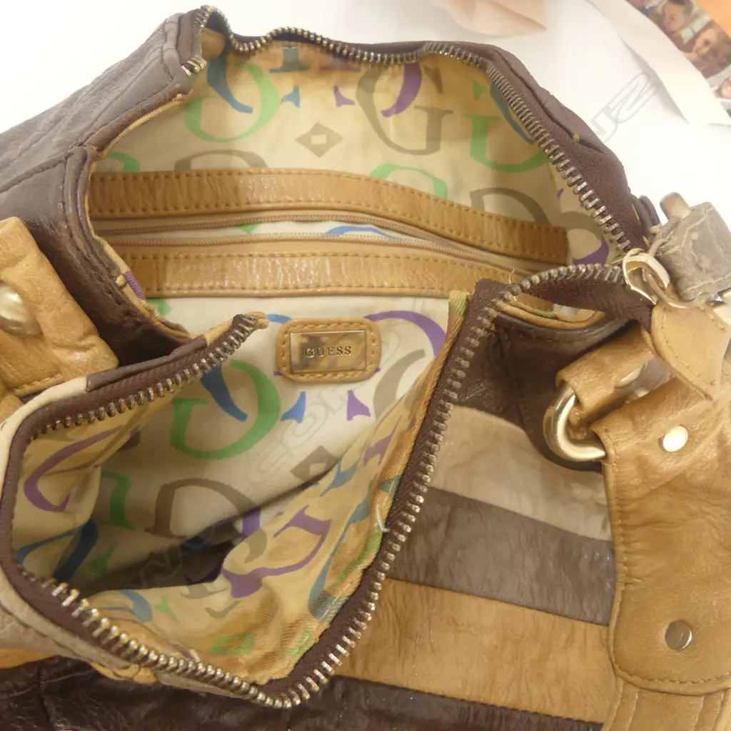 GUESS HAND BAG W.430mm Image 1++