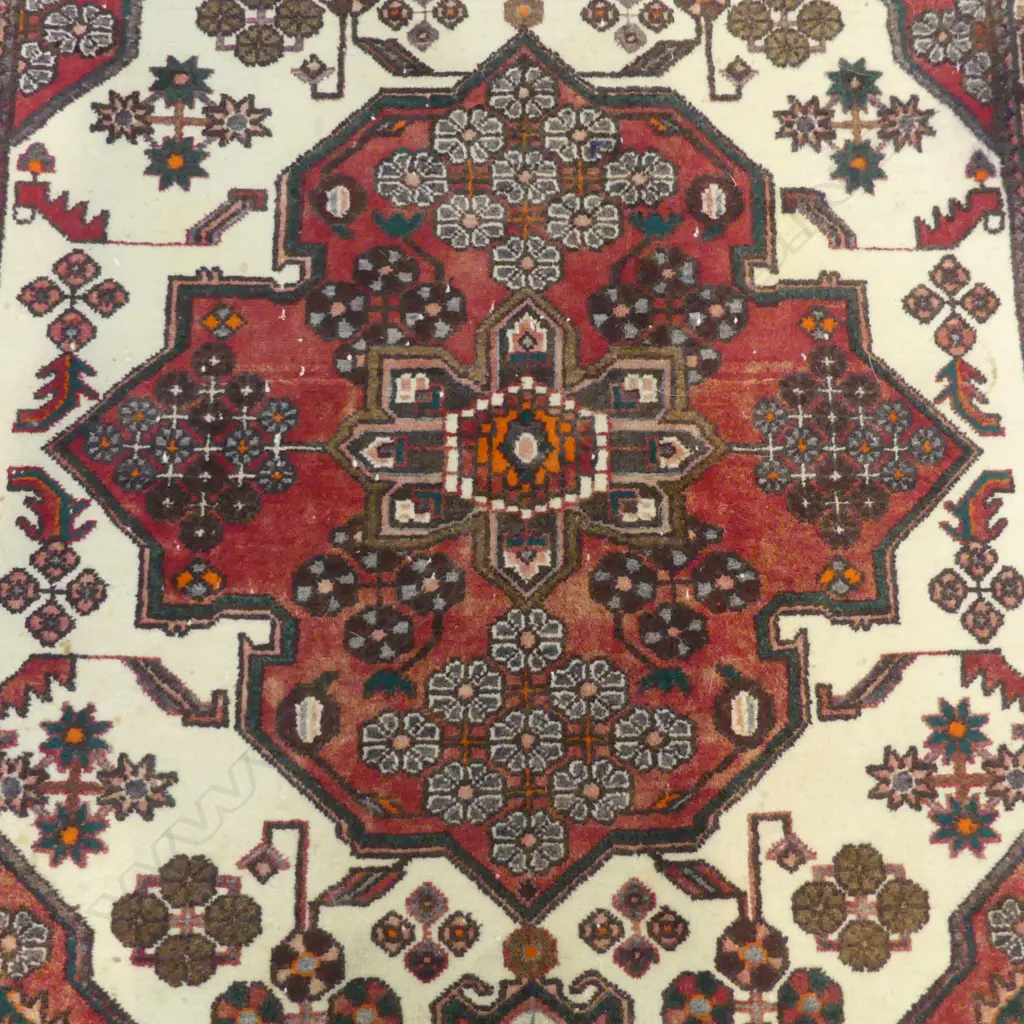 HAND KNOTTED ALL WOOL RUG 1520x1130mm Image 1++