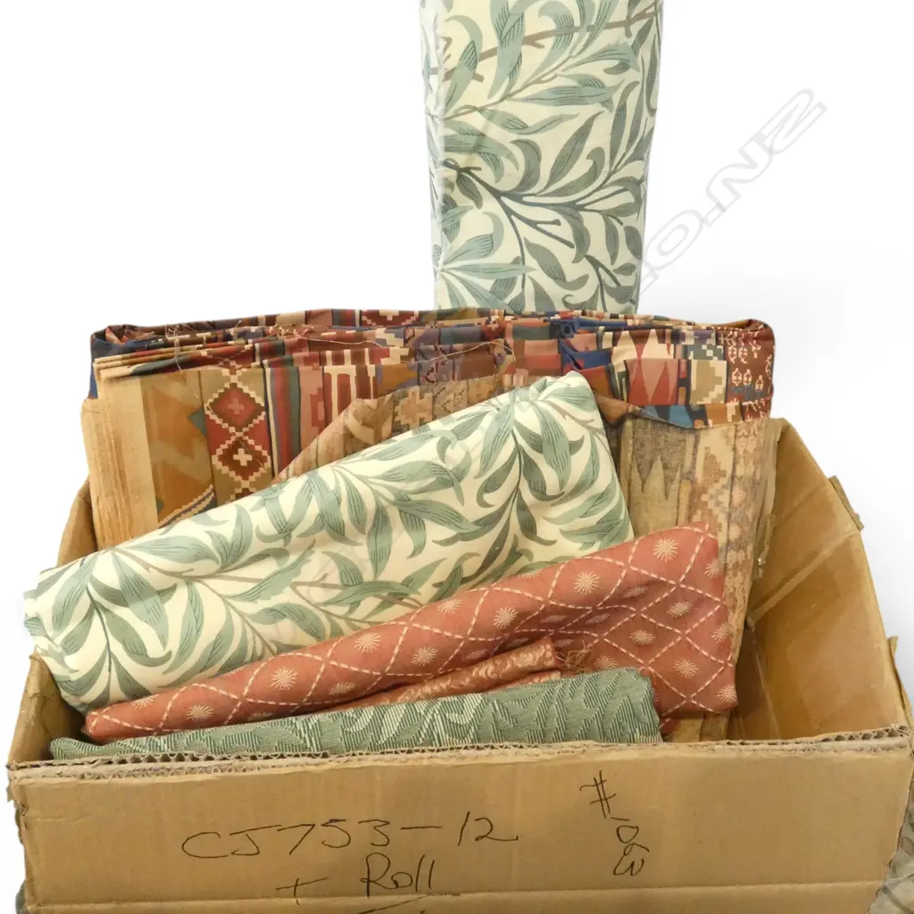 ASST. FABRIC INCL. BOLT OF MORRIS & Co 'WILLOW BOUGHS' Image 1++