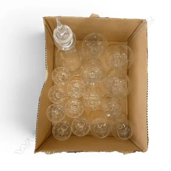 CRYSTAL DECANTER H370MM 4X4 BRANY BALLOONS &7 STUART CRYSTAL SWEET WINE GLASSES 