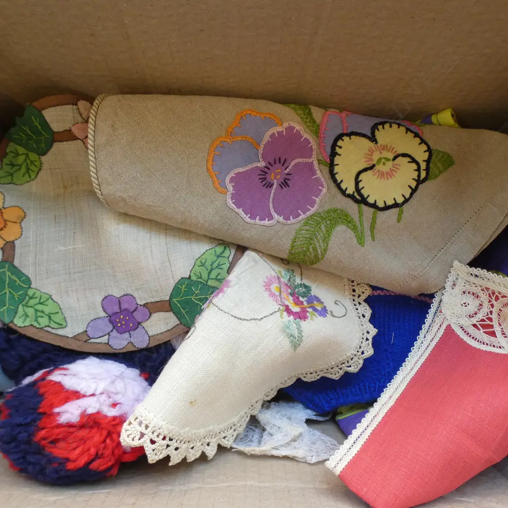 ASST. CHILDRENS/DOLLS CLOTHES + TEA COSIES etc Image 1++