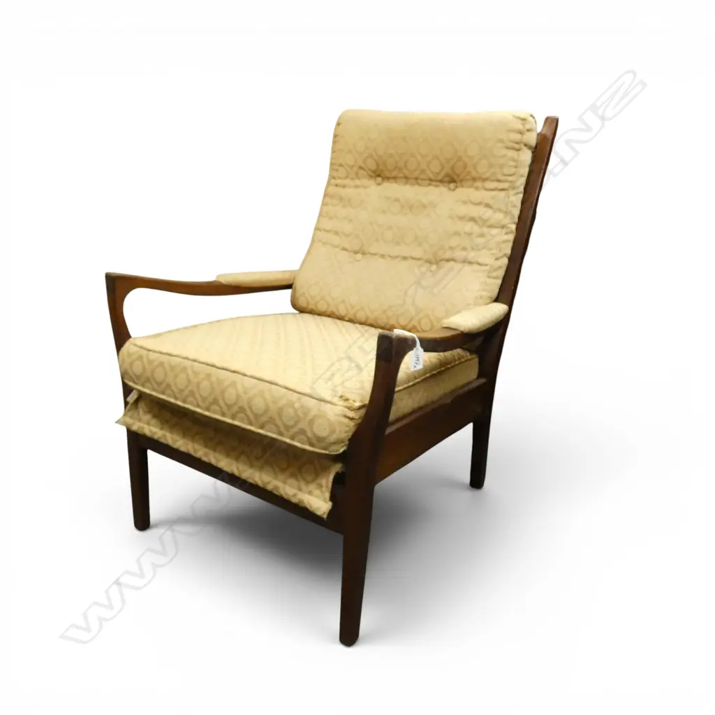 MID-CENTURY DON ARMCHAIR  Image 1++