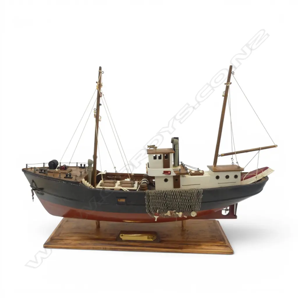 MODEL FISHING BOAT L.650mm Image 1++