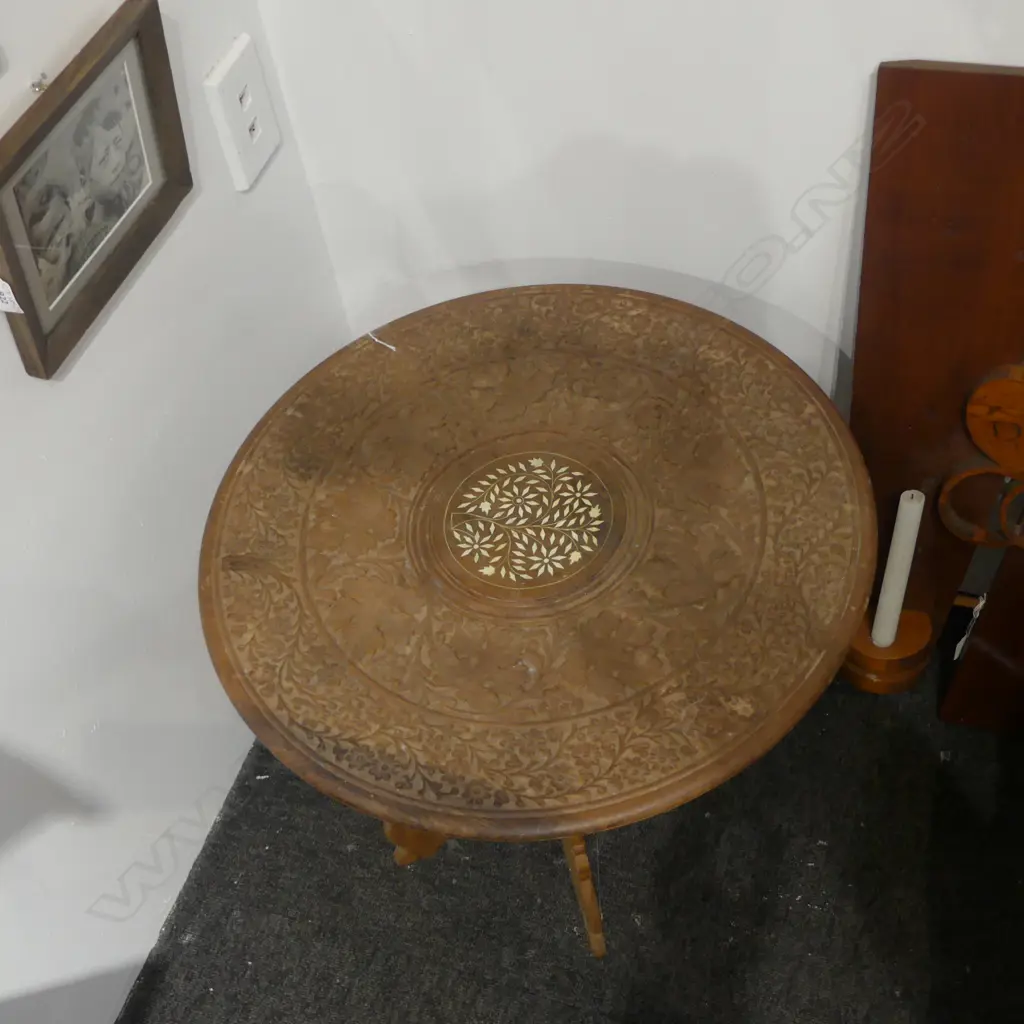 ORIENTAL CARVED WOODEN TABLE 530mm dia Image 1++