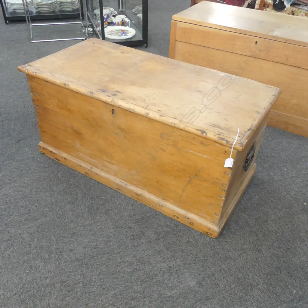 WOODEN TRUNK W.970mm Image 1++