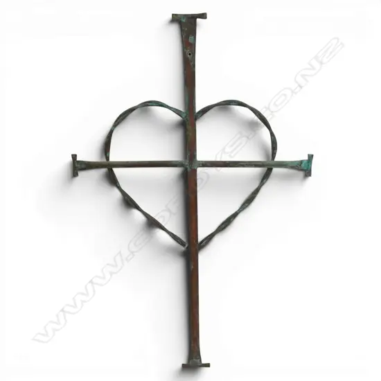 COPPER PIPE CROSS / HEART 805x525mm