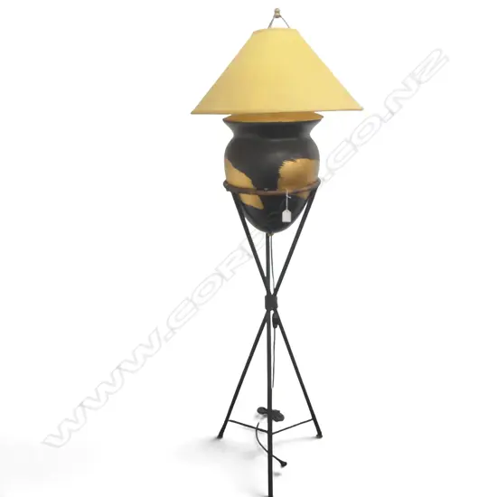 LAMP ON STAND H.1600mm
