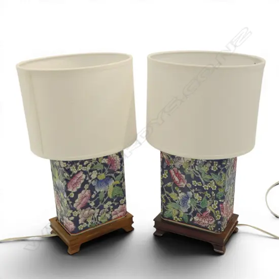 PR CHINA FLORAL GLAZED TABLE LAMPS w. shades H.360mm