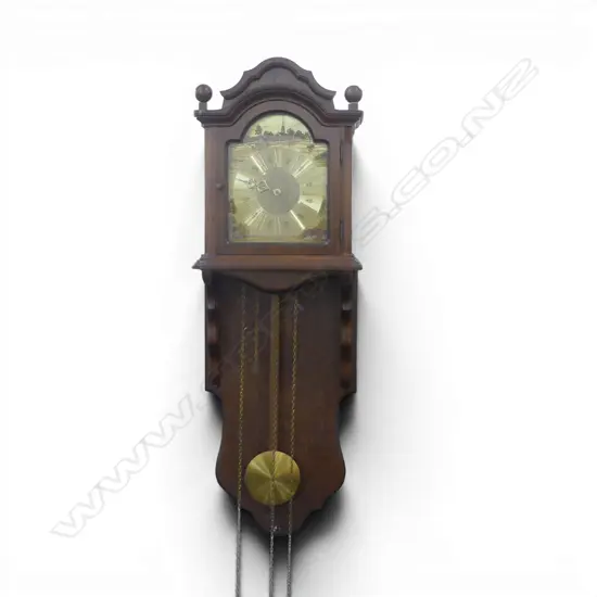 OAK FRAMED ANTIQUE STYLE WALL CLOCK