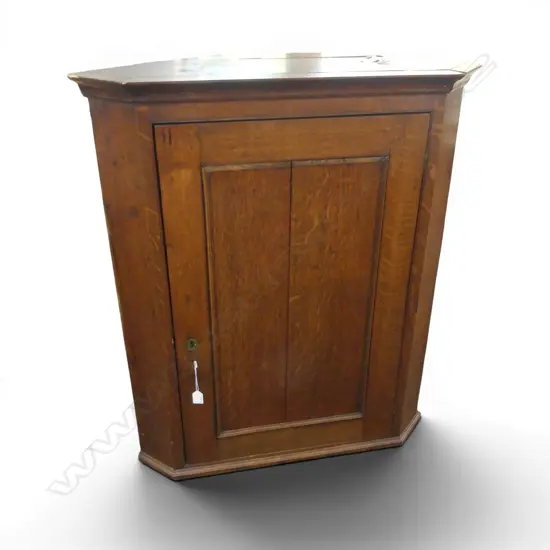ANTIQUE OAK CORNER CABINET 580x580x980mm
