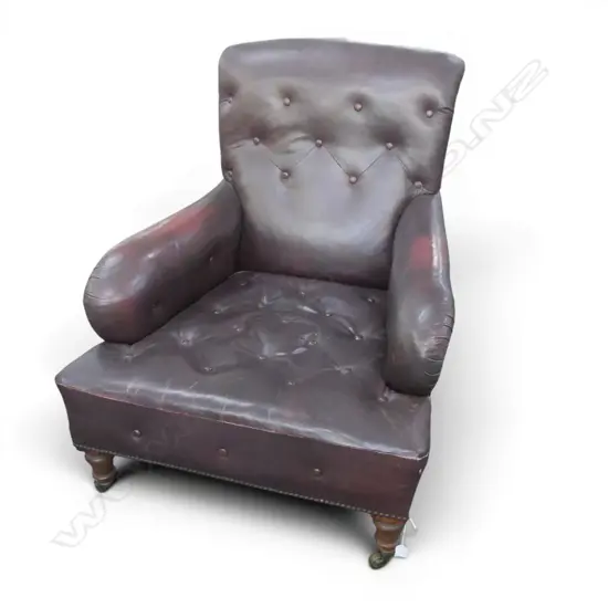ANTIQUE LEATHER? CLUB CHAIR