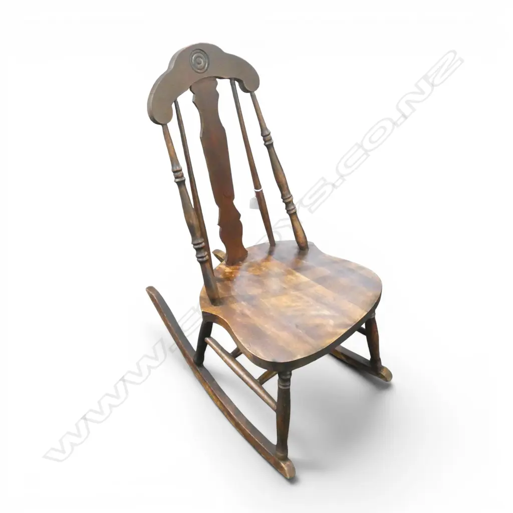 WOODEN CHILDS ROCKING CHAIR Image 1++