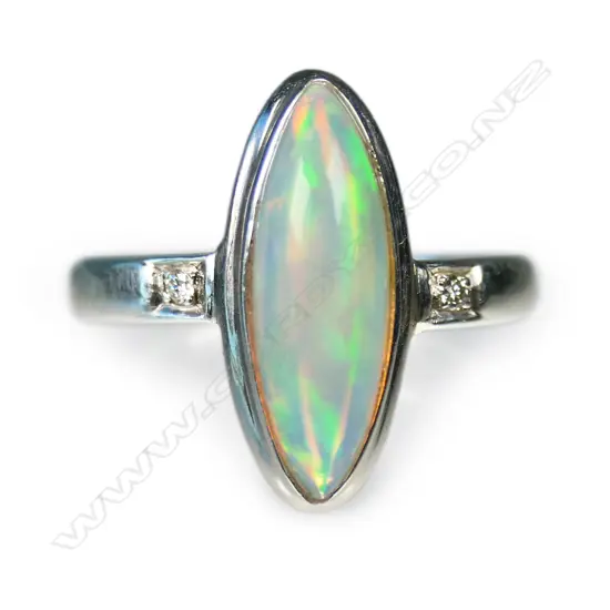 SILVER DIAMOND & WELO OPAL RING SIZE Q
